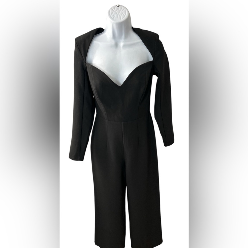 ASOS Women’s Size 4 Black Long Sleeve Jumpsuit w/ Sweetheart Neckline NWT